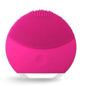 Foreo Luna Mini Ultra Hygienic Facial Cleansing Brush